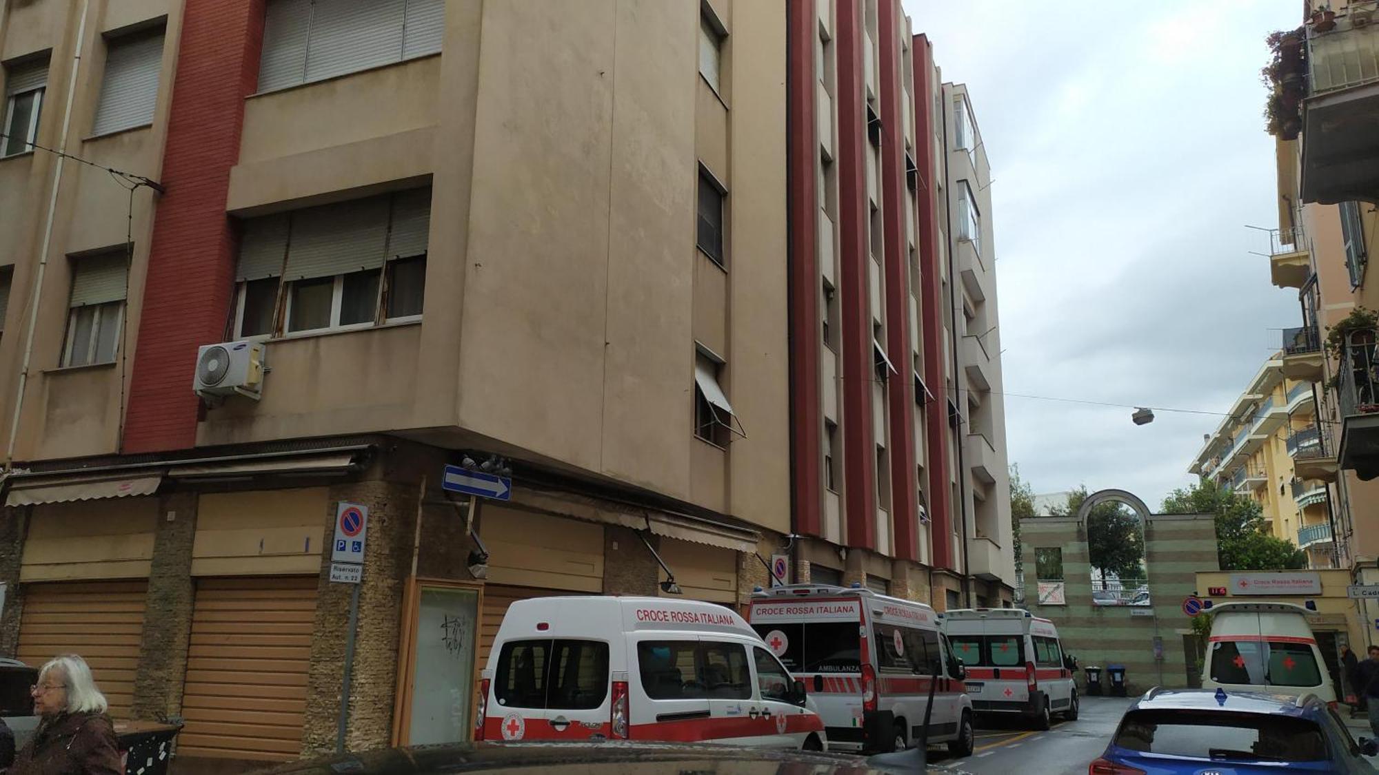 Homebetty Vado Ligure Exterior foto